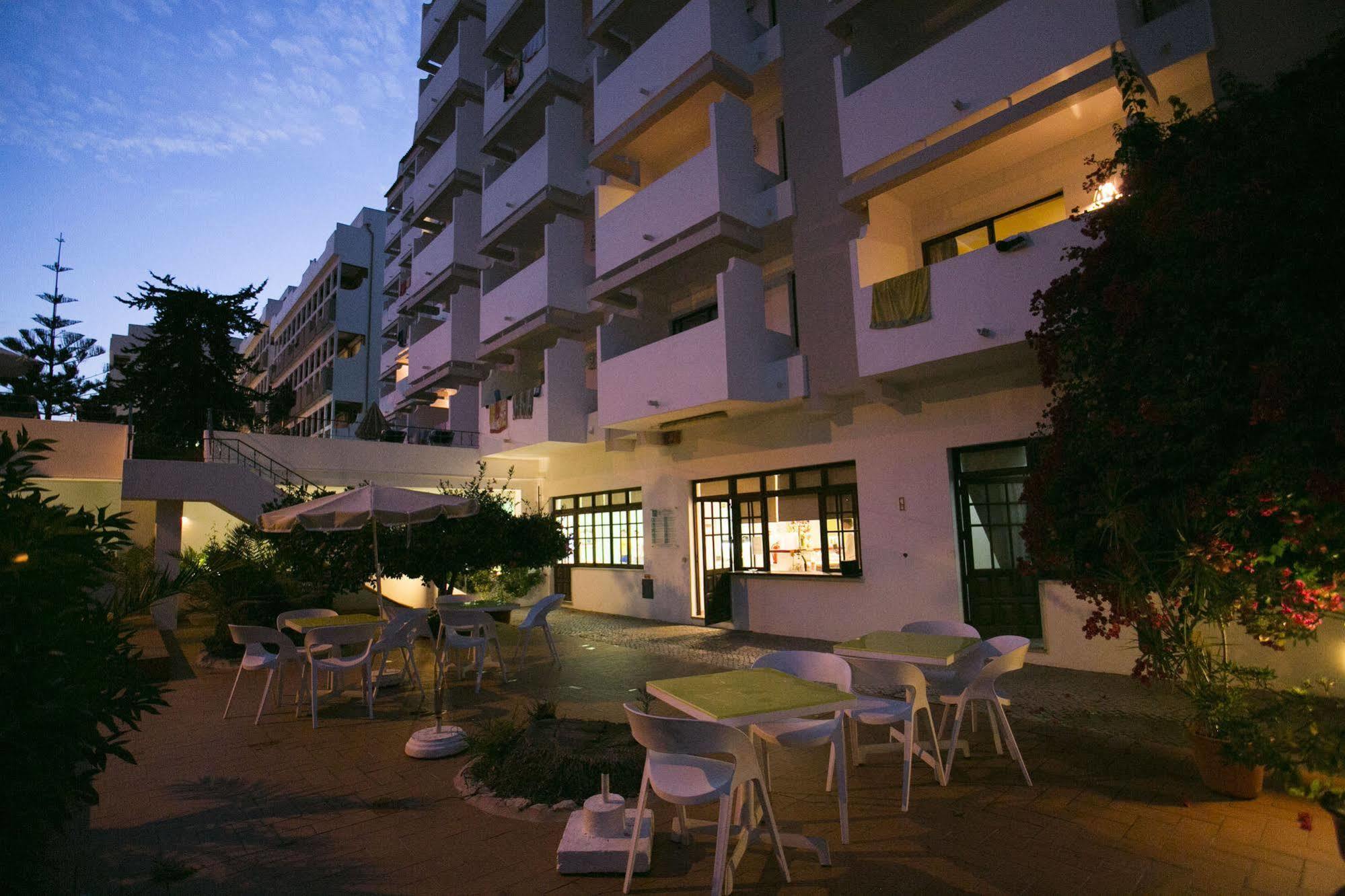 Mirachoro Albufeira Aparthotel Bagian luar foto