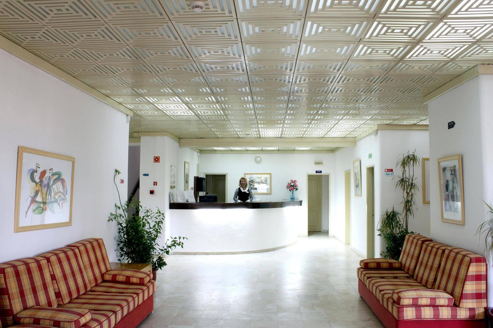 Mirachoro Albufeira Aparthotel Bagian luar foto